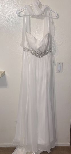 INC White Size 8 Floor Length Train Dress on Queenly