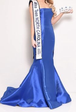 Sherri Hill Royal Blue Size 4 Strapless Train Dress on Queenly