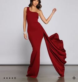 Windsor Red Size 14 Side Slit Straight Dress on Queenly