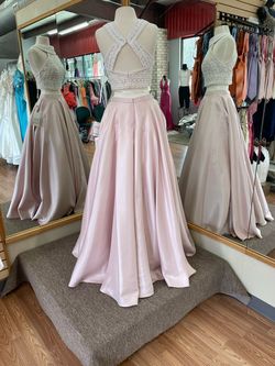 Alyce Paris Pink Size 4 Lace Floor Length Ball gown on Queenly