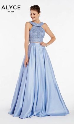 Alyce Paris Blue Size 6 Lace Floor Length Ball gown on Queenly
