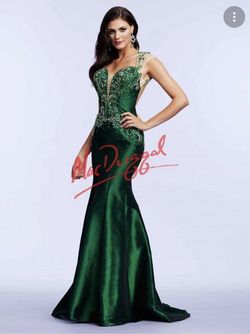 Mac Duggal Green Size 2 Black Tie Mermaid Dress on Queenly