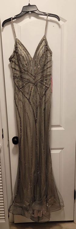 Gianni Bini Silver Size 12 Homecoming Straight Dress on Queenly