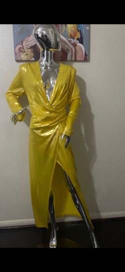 Yellow Size 14 Straight Dress on Queenly