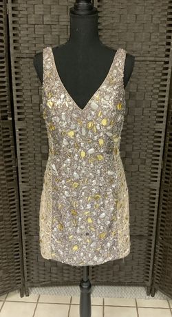 Tony Bowls Gold Size 6 Euphoria Cocktail Dress on Queenly