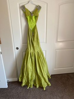 Rachel Allan Green Size 2 Jewelled Pageant Floor Length Mermaid Dress on Queenly