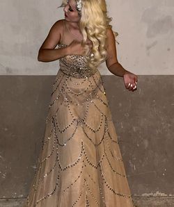 Sherri Hill Nude Size 4 Mini Embroidery Sheer Ball gown on Queenly