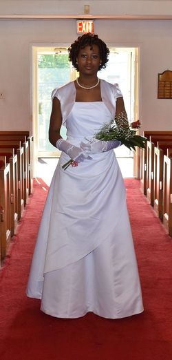 David's Bridal White Size 12 Floor Length Cotillion Plus Size Ball gown on Queenly