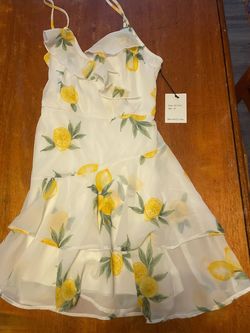 Yellow Size 6 A-line Dress on Queenly