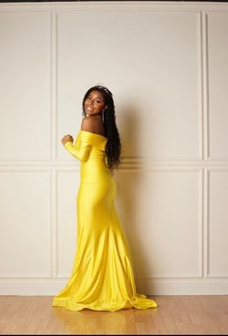 Yellow Size 0 Mermaid Dress on Queenly
