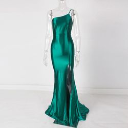 Green Size 6 A-line Dress on Queenly
