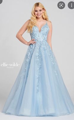 Ellie Wilde Blue Size 00 Shiny Ball gown on Queenly