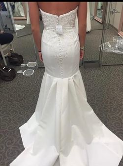 White Size 6 Ball gown on Queenly