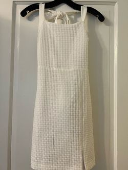 BCBG Generation White Size 0 Mini Straight A-line Dress on Queenly