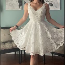 Sherri Hill White Size 2 Mini Lace Cocktail Dress on Queenly