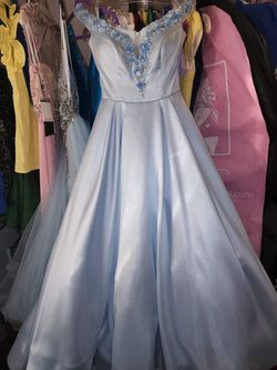 Sherri Hill  Blue Size 4 Medium Height Ball gown on Queenly