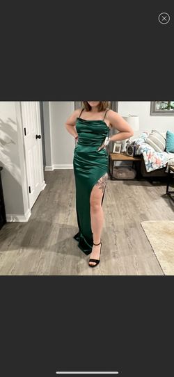 Windsor Green Size 6 $300 Floor Length Side slit Dress on Queenly