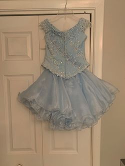 Feisty LeRaye Blue Size 0 Floor Length Girls Size Ball gown on Queenly