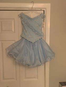 Feisty LeRaye Blue Size 0 Floor Length Girls Size Ball gown on Queenly