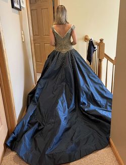 Mac Duggal Green Size 4 Free Shipping Black Tie Ball gown on Queenly