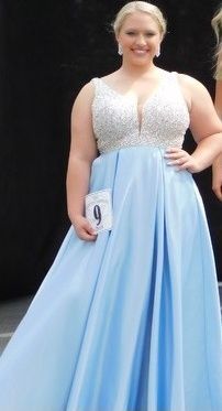 Blue Size 12 Ball gown on Queenly