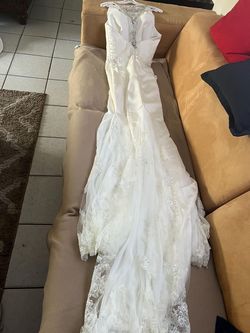 Ivana White Size 6 Floor Length Wedding Prom A-line Dress on Queenly