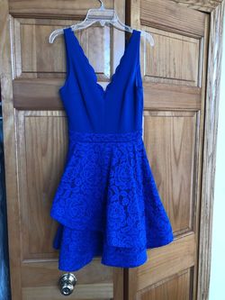 B. Darlin Royal Blue Size 4 Lace Appearance Midi Cocktail Dress on Queenly