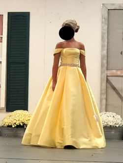 Sherri Hill Yellow Size 00 Pageant Floor Length Ball gown on Queenly