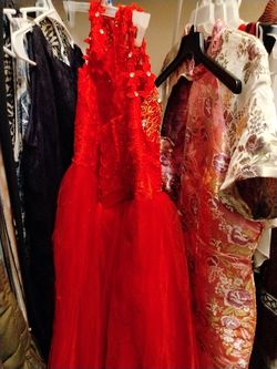 Red Size 8.0 Straight Dress on Queenly