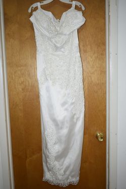 White Size 10.0 Straight Dress on Queenly