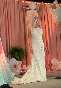 Jovani White Size 0 Pattern Pageant Wedding Straight Dress on Queenly