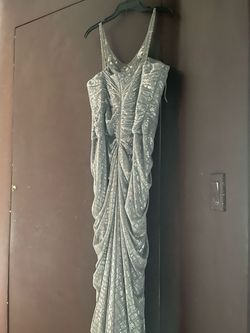 Adrianna Papell Silver Size 12 Cocktail Dress on Queenly