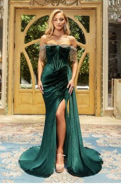 Portia and Scarlett Green Size 8 Emerald A-line Dress on Queenly