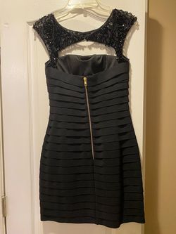 Sherri Hill Black Size 6 Cap Sleeve Cocktail Dress on Queenly