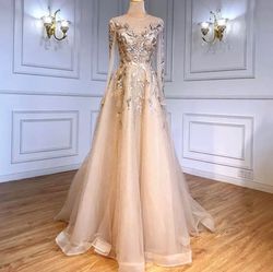 Nude Size 0 Ball gown on Queenly