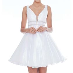 Ashley Lauren White Size 8 Homecoming Cocktail 50 Off A-line Dress on Queenly