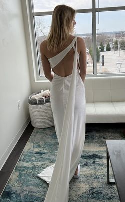 Sherri Hill White Size 4 Cape One Shoulder Prom Wedding Side slit Dress on Queenly