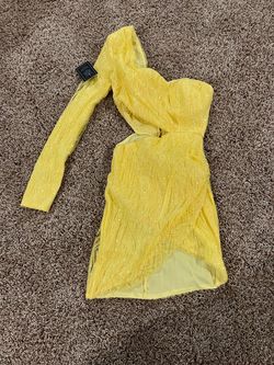 Yellow Size 2 Cocktail Dress on Queenly