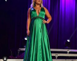 Sherri Hill Green Size 10 50 Off Floor Length Black Tie Pageant Ball gown on Queenly