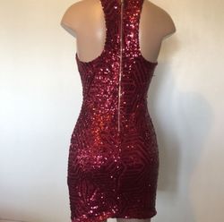Windsor Red Size 0 Homecoming Black Tie Cocktail Dress on Queenly