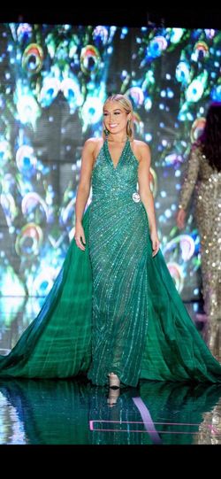 Jovani Couture Green Size 4 Floor Length Train Dress on Queenly