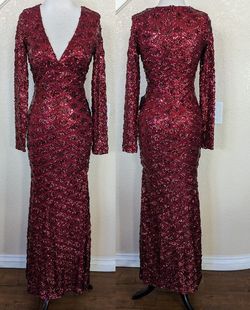Style Burgundy Red Long Sleeve Mermaid Sequined V-Neck Sheath Formal Gown Soeblue  Red Size 6 Floor Length Side slit Dress on Queenly