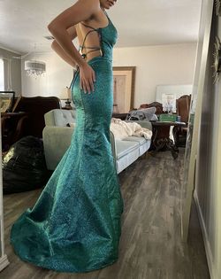 Madison James Green Size 4 Homecoming Floor Length Military Mermaid Dress on Queenly