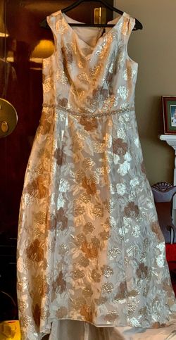 Cache Gold Size 14 Floor Length Graduation Train Dress on Queenly