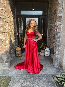 Sherri Hill Red Size 2 Floor Length Prom Train Dress on Queenly