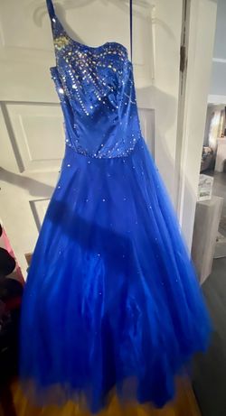 Jolene Blue Size 6 Floor Length Ball gown on Queenly
