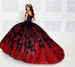 The Princesa By Ariana Vara Black Size 6.0 Sleeves Ball gown on Queenly
