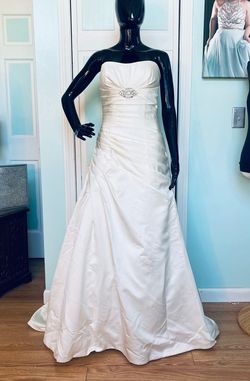 Dere Kiang White Size 8 Ivory Spaghetti Strap Prom Silk A-line Dress on Queenly