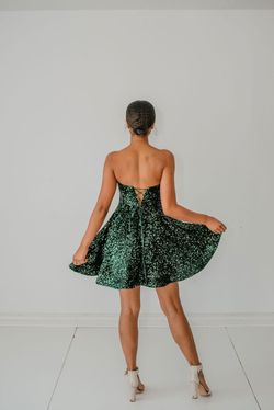 Style Natalia Amelia Couture Green Size 2 Spaghetti Strap Homecoming Cocktail Dress on Queenly