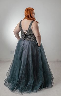 Style Valentina Sydneys Closet Silver Size 20 Tall Height Plus Size Floor Length Ball gown on Queenly